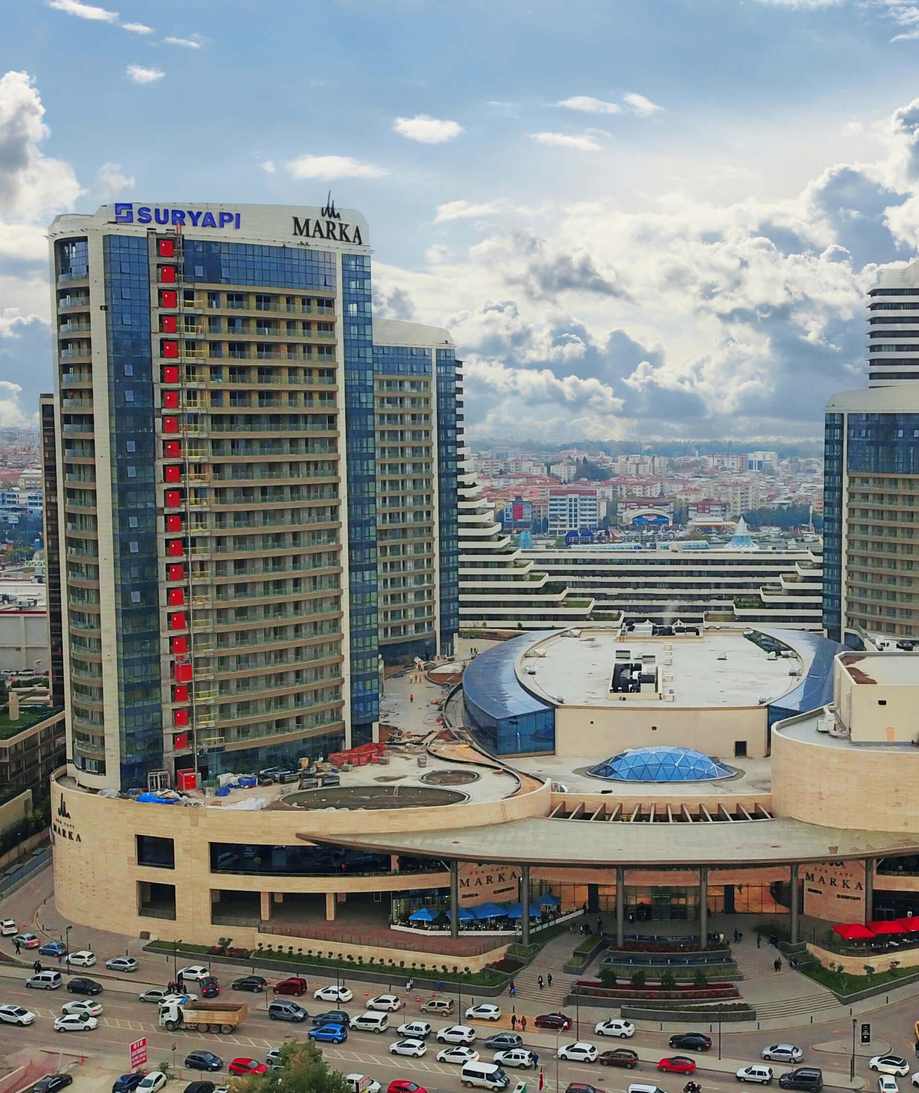 Sur Yapı Marka AVM-OFİS-KONUT